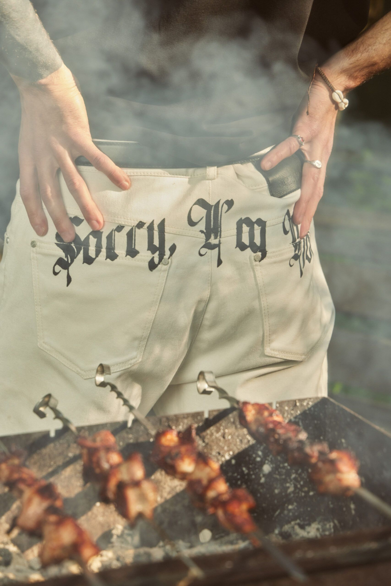 Джинсы ANOMIE SORRY, I’M NOT, цвет: молочный,  купить онлайн