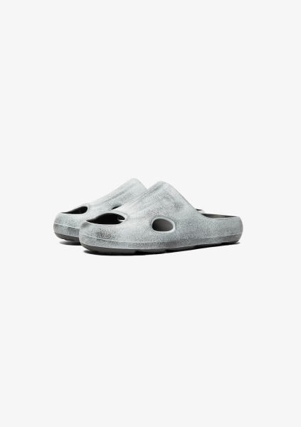 Cлайды Hike x KRAKATAU