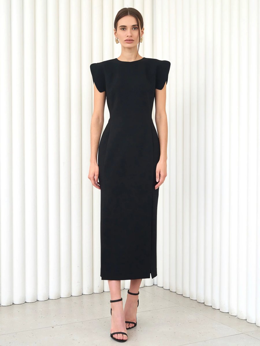 Платье с рельефами и крыльями