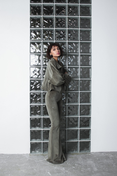 Брюки клеш Velour GARCHIT, цвет: olive, GARVelBrKlKh купить онлайн