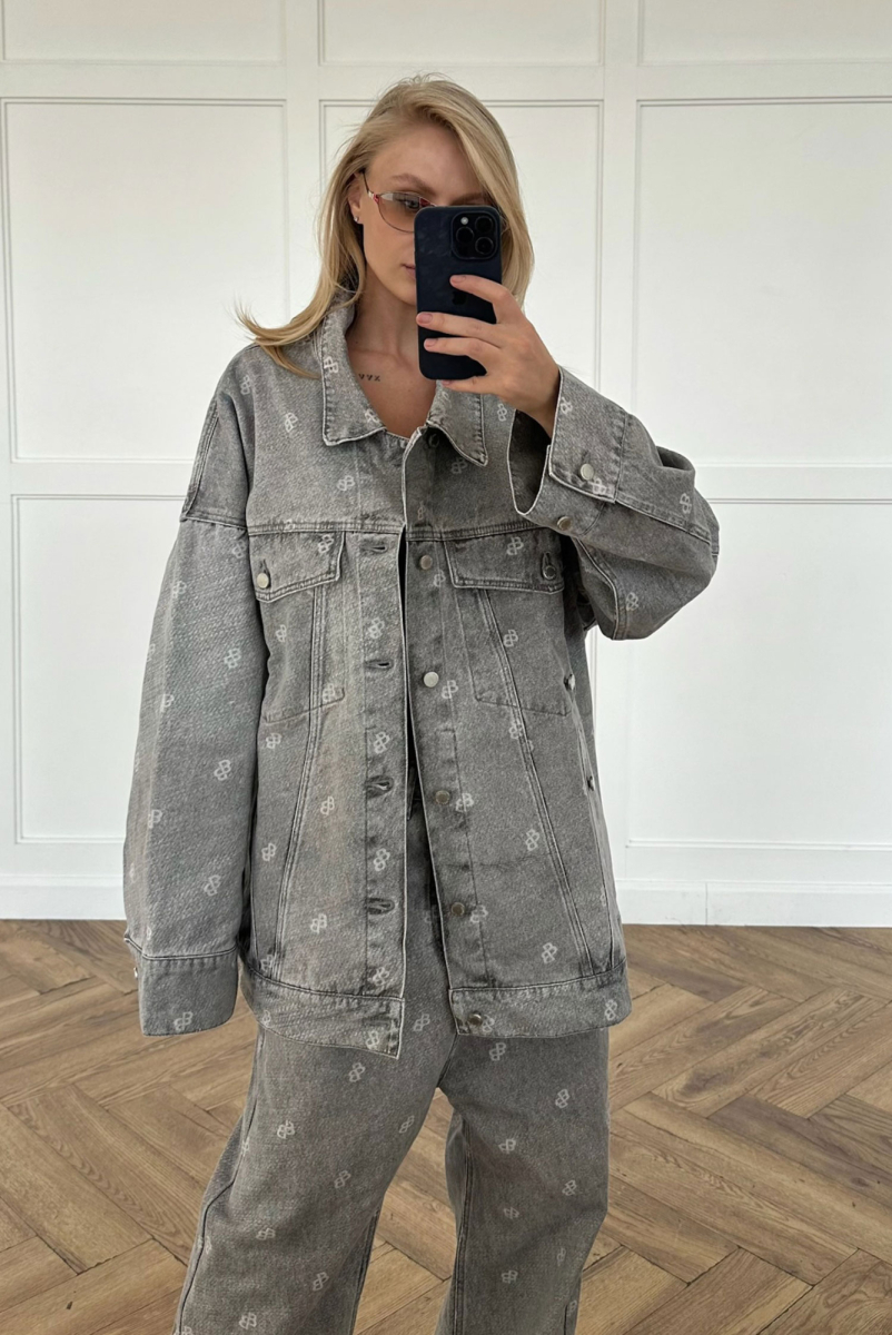 Джинсовка объемная в паттерн