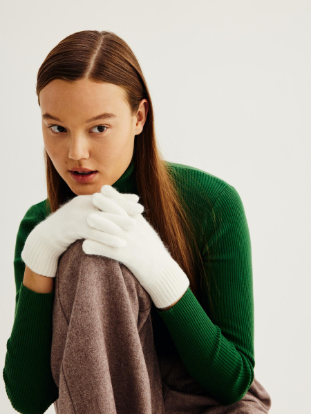 Перчатки с пухом енота Chaika, цвет: белый PR-5 купить онлайн