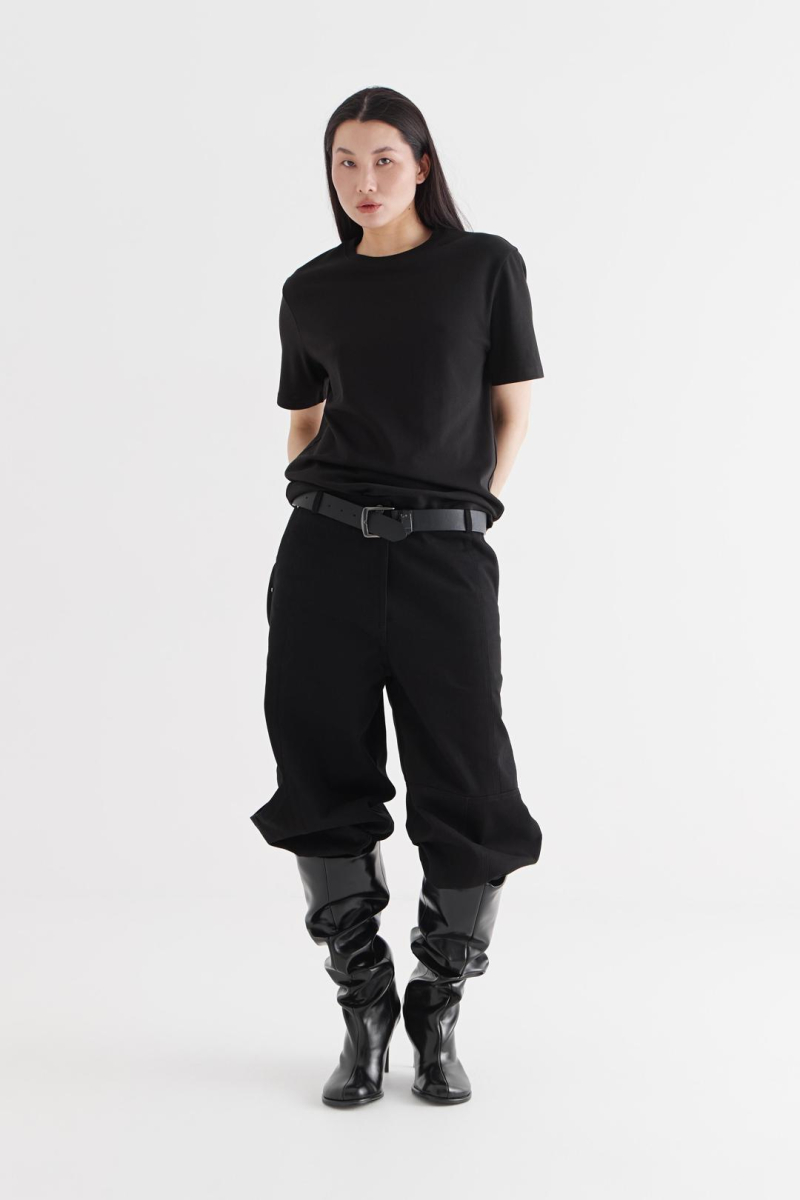 Футболка без принта CULTBASE, цвет: Черный,  купить онлайн