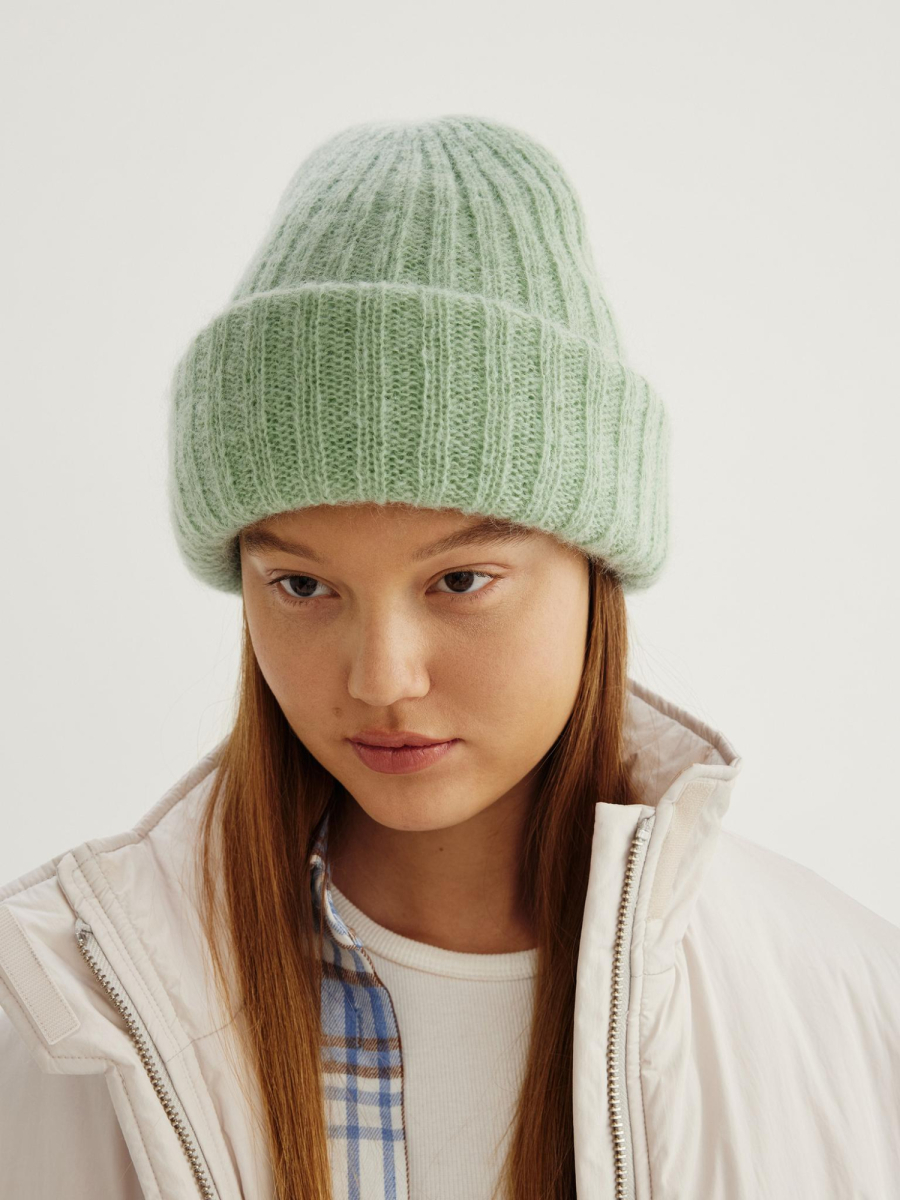 Шапка из объёмной пряжи