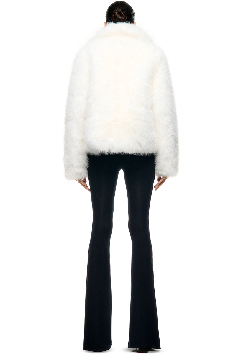 Шуба короткая из искусственного меха SODAMODA, цвет: белый, 15771 купить онлайн