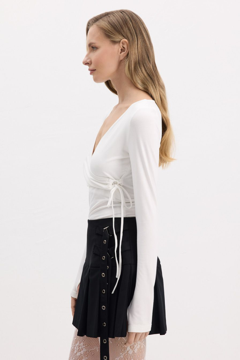 Боди с запахом и кулиской TOPTOP, цвет: молочный, TT.023.17024.120 купить онлайн