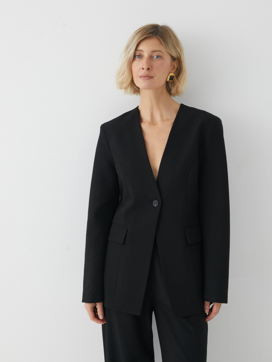 Приталенный жакет