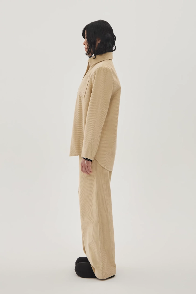 Рубашка с расширенным плечом UNKE, цвет: Светло-бежевый, 2601SH003C_BE купить онлайн