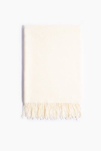 Шарф с бахромой TOPTOP, цвет: молочный TT.607.15425.120 купить онлайн