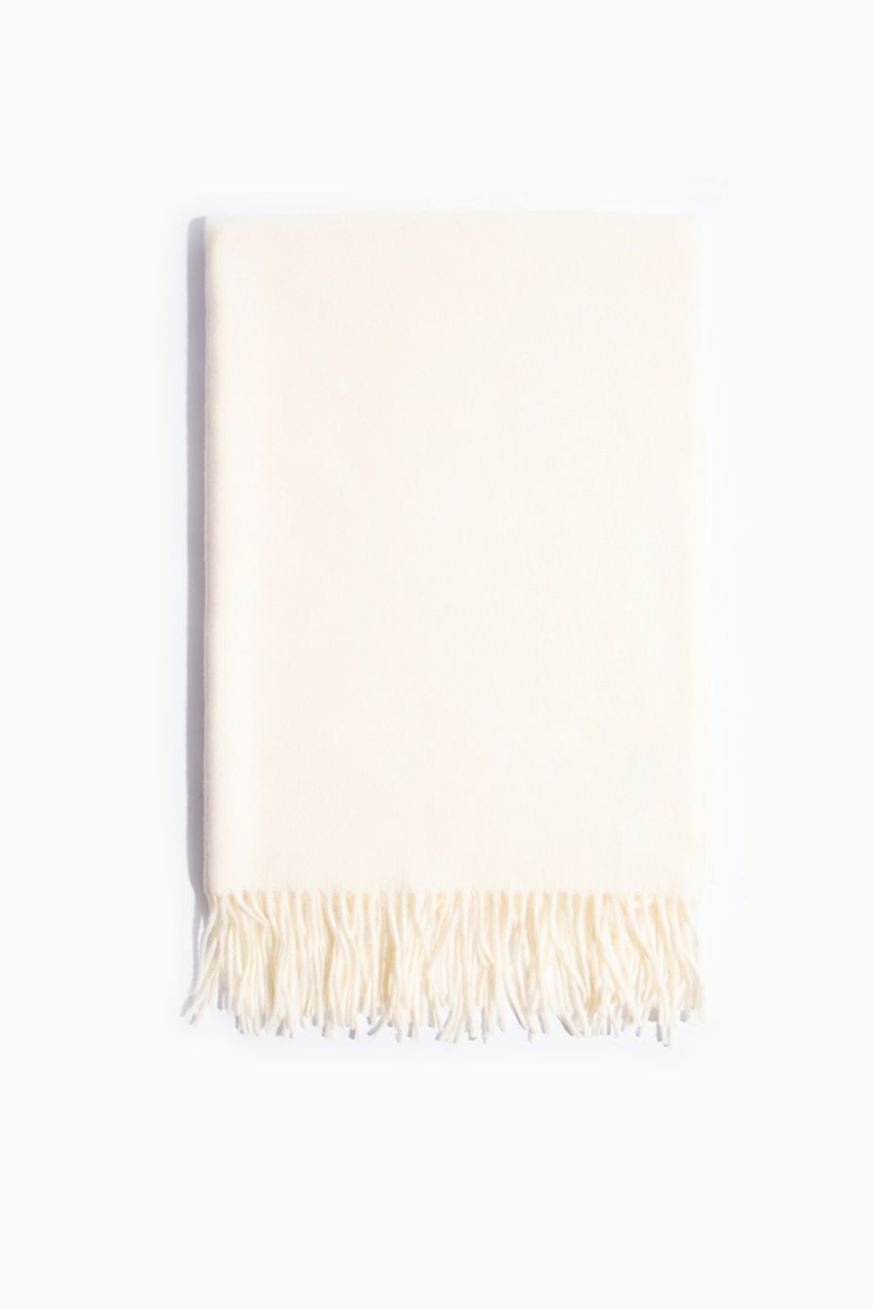 Шарф с бахромой TOPTOP, цвет: молочный TT.607.15425.120 купить онлайн