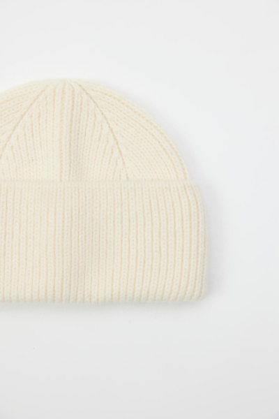Шапка из шерсти мериноса и альпаки Charmstore, цвет: ванильный 608-450110-113 купить онлайн
