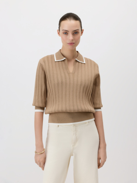 Пуловер в рубчик