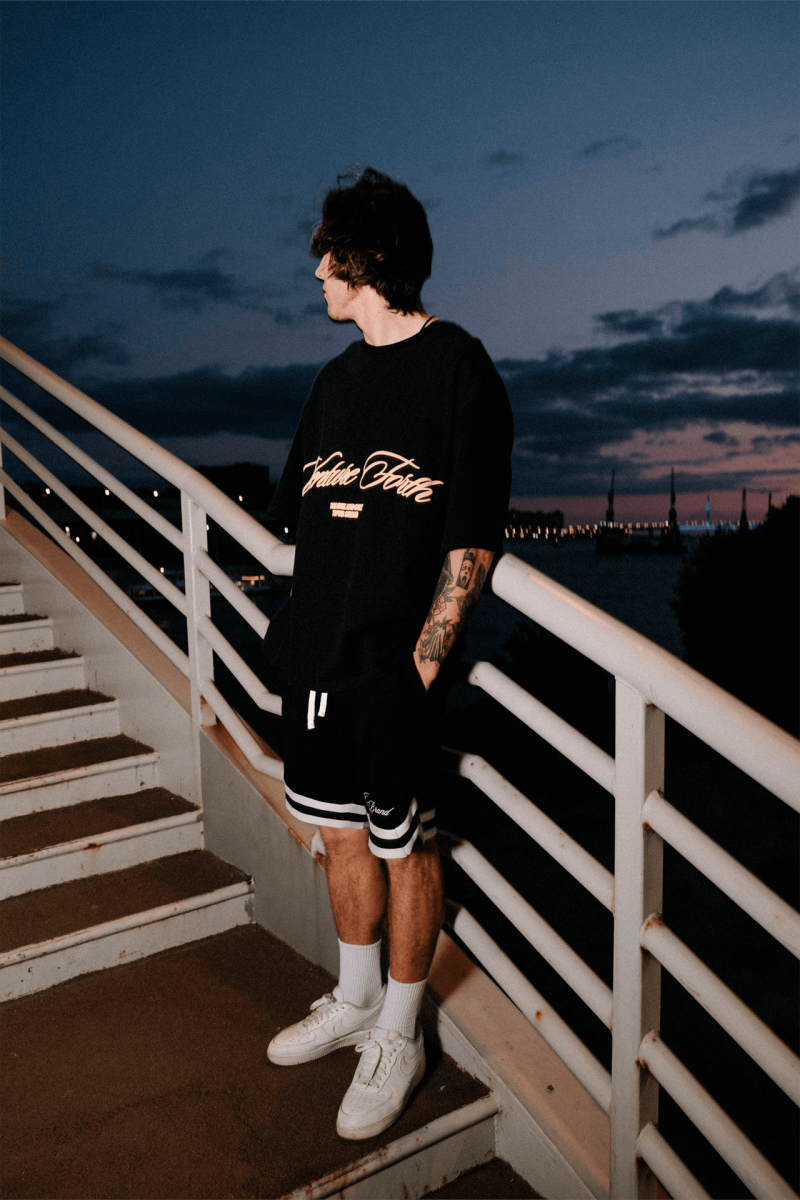 Футболка Black "venture forth T-Shirt" types, цвет: Черный  |новая коллекция купить онлайн