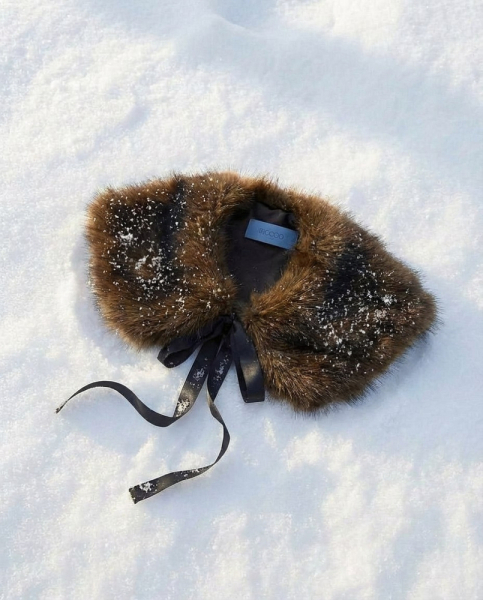 Воротник из экомеха