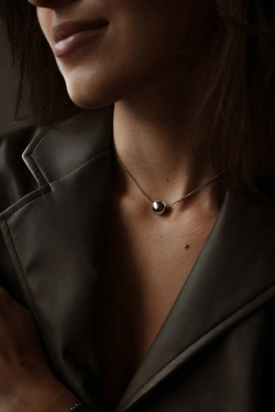 Серебряное колье-шар "Bubble" SBLESKOM, цвет: серебро, 11354 купить онлайн