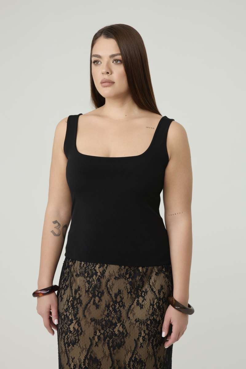 Майка с вырезом каре