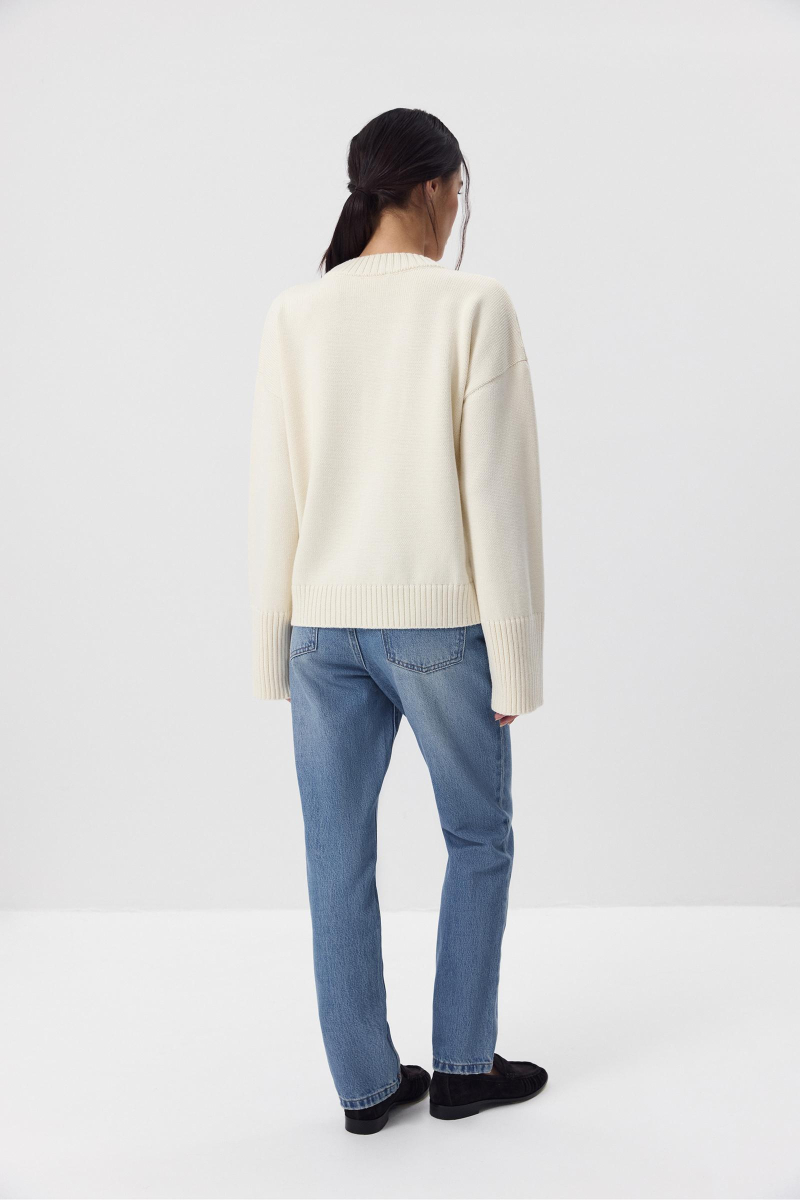 Джемпер из мериносовой шерсти с круглым вырезом Charmstore, цвет: ванильный, 303-44798-113 купить онлайн