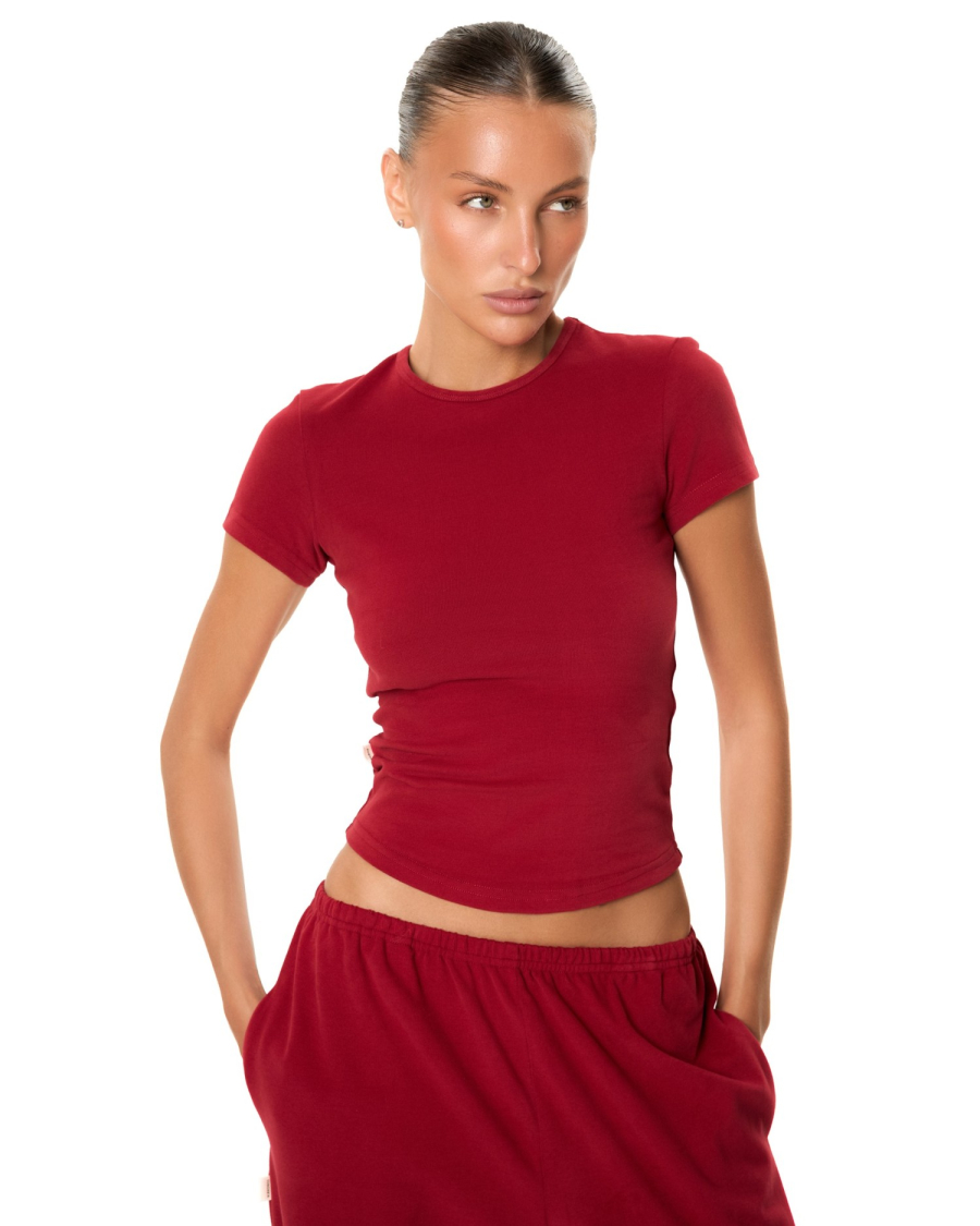 Футболка облегающая