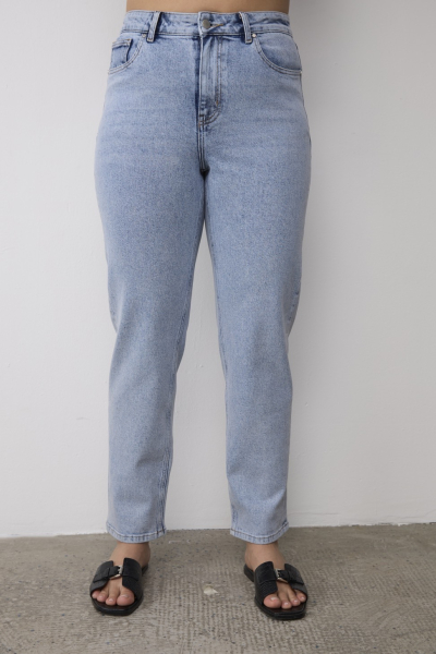 Джинсы mom fit