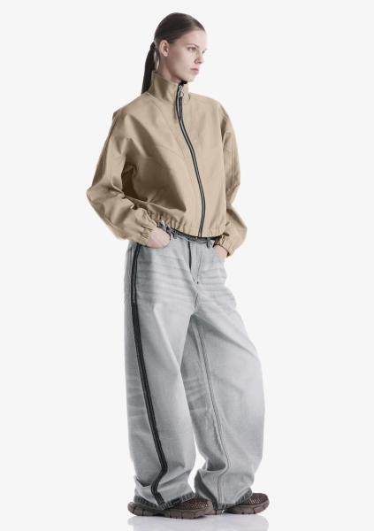 Бомбер из экокожи KRAKATAU, цвет: светлый тауп, Qw519A-810 купить онлайн