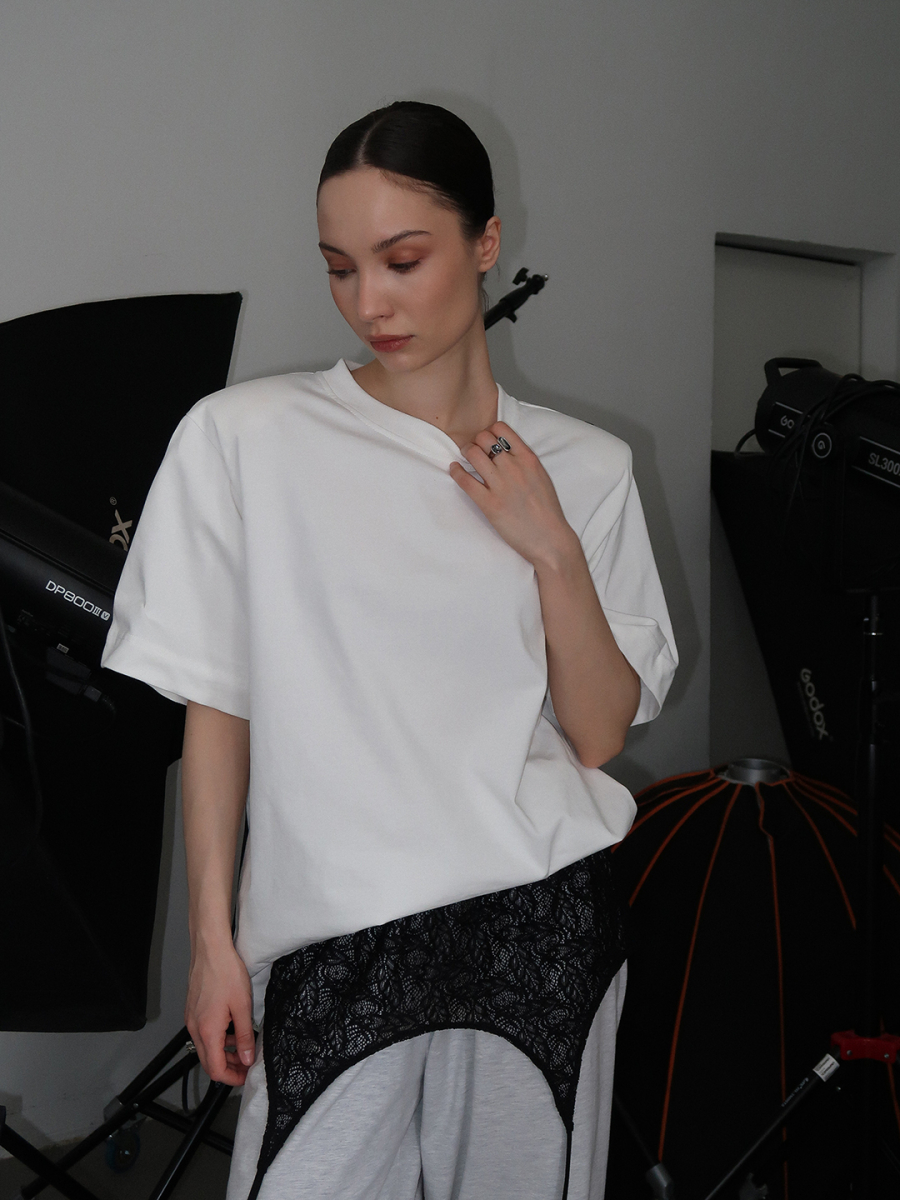 Футболка "Флоренс" MIARTLAND, цвет: молочный, НФ-00000832 купить онлайн