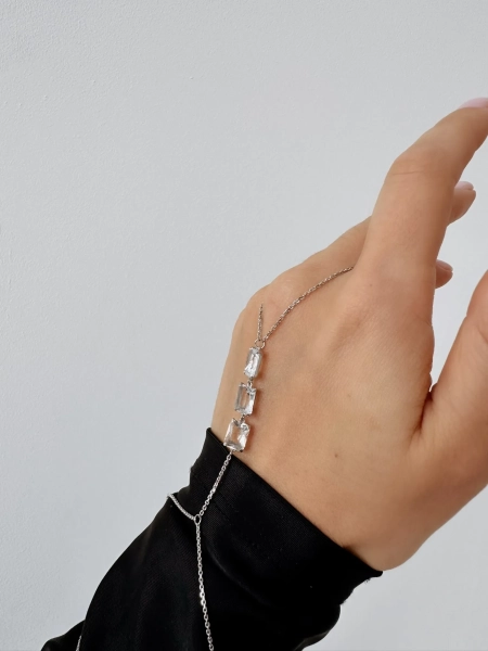 Серебряный слейв-браслет с горным хрусталем SBLESKOM, цвет: серебро, 12045 купить онлайн
