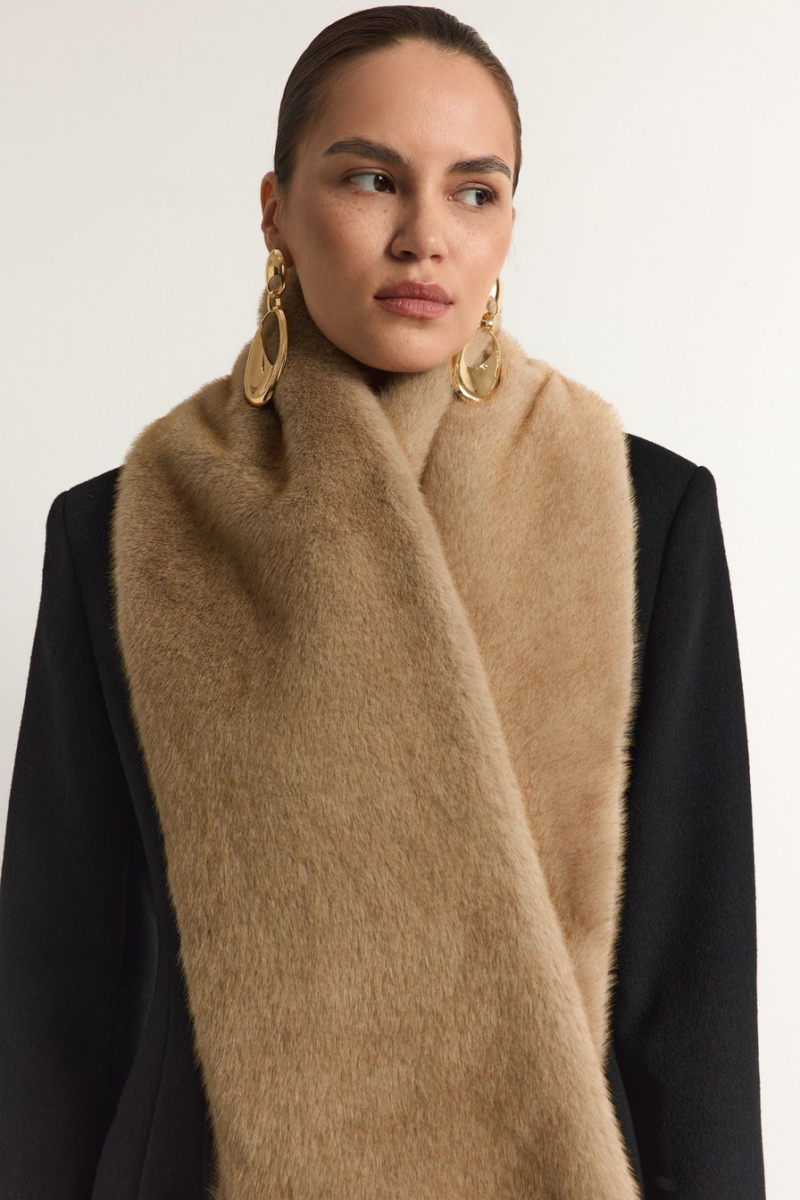 Шарф из экомеха TOPTOP, цвет: бежевый TT.607.19068.110 купить онлайн