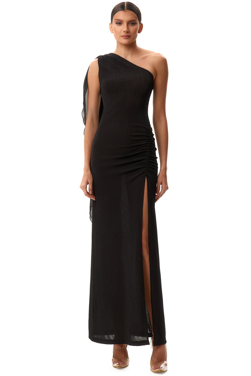 Платье со шлейфом на плече