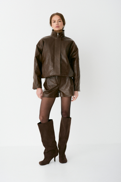 Шорты из состаренной экокожи Ricoco, цвет: коричневый, 7015/1 купить онлайн