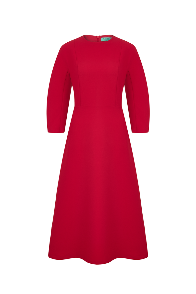 Платье с акцентными рукавами