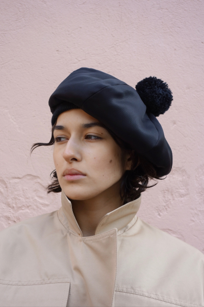 Берет с помпоном YOUR ANTIHERO, цвет: Черный  купить онлайн