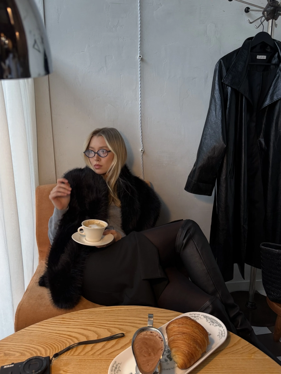 Меховая горжетка НИ ИМЕНИ, НИ ПОХОЖИХ, цвет: Черный 00-00000385 купить онлайн