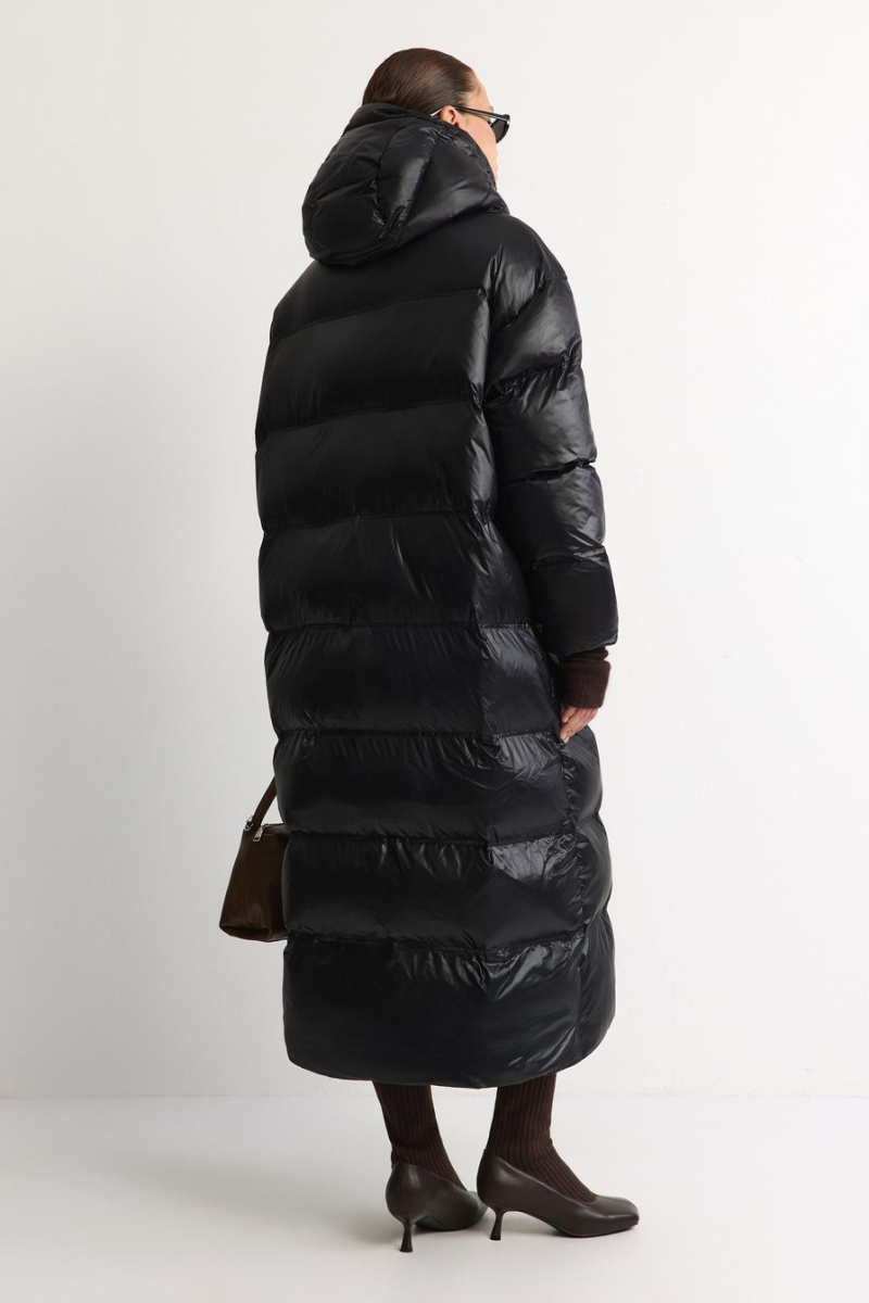 Пуховик с капюшоном TOPTOP, цвет: Черный, TTS.042.18556.900 купить онлайн