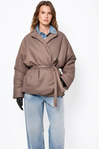 Куртка с цельнокроеным рукавом с поясом Ricoco, цвет: Кофейный, 3052/5 купить онлайн