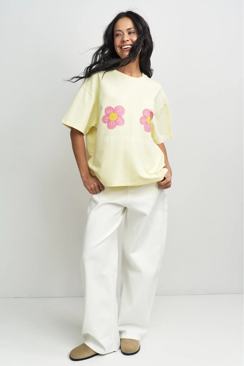 Футболка с цветочками Erist store, цвет: Желтый, НФ-00003386 купить онлайн