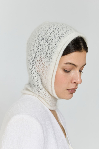 Капор ажурный AROUND, цвет: молочный 1411_09M01 купить онлайн