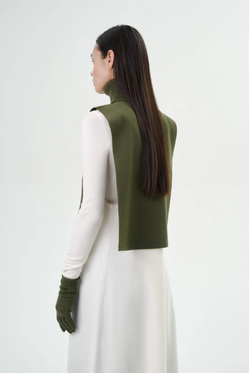 Манишка Mankova, цвет: оливковый SH013 купить онлайн