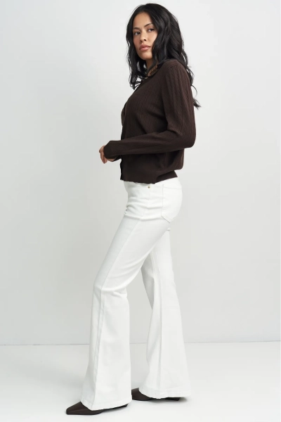 Джинсы клеш Erist store, цвет: белый, НФ-00003371 купить онлайн