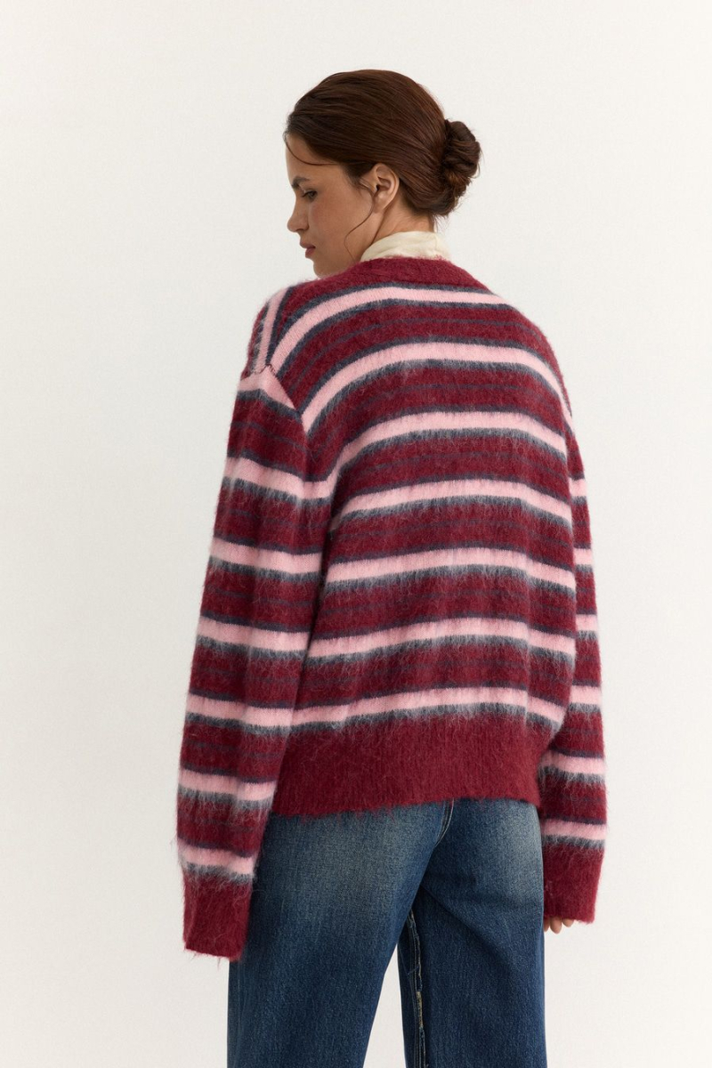 Пушистый кардиган с принтом «полоска» TOPTOP, цвет: бордовый с принтом, TT.051.18371.331 купить онлайн