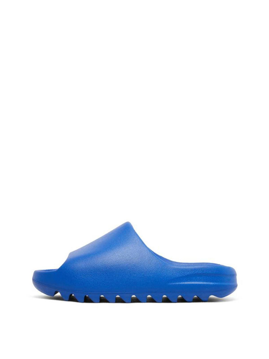 Сланцы Yeezy Slide