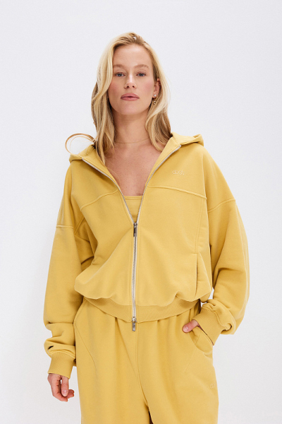 Олимпийка из бархатистого хлопка