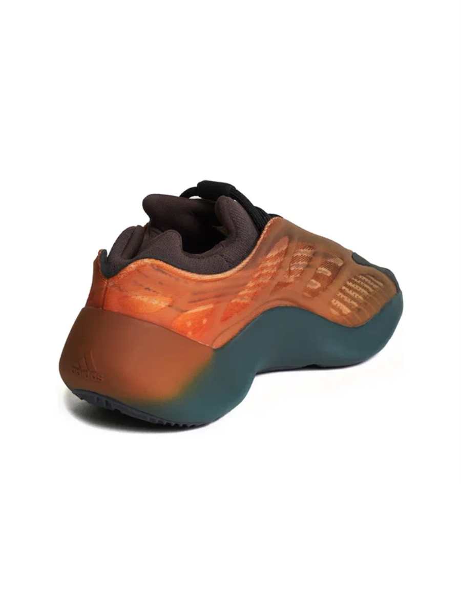 Кроссовки Yeezy 700 V3 Copper Fade shvetsov store, цвет: микс GY4109 | новая мужская коллекция купить онлайн