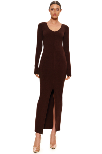 Платье вязаное