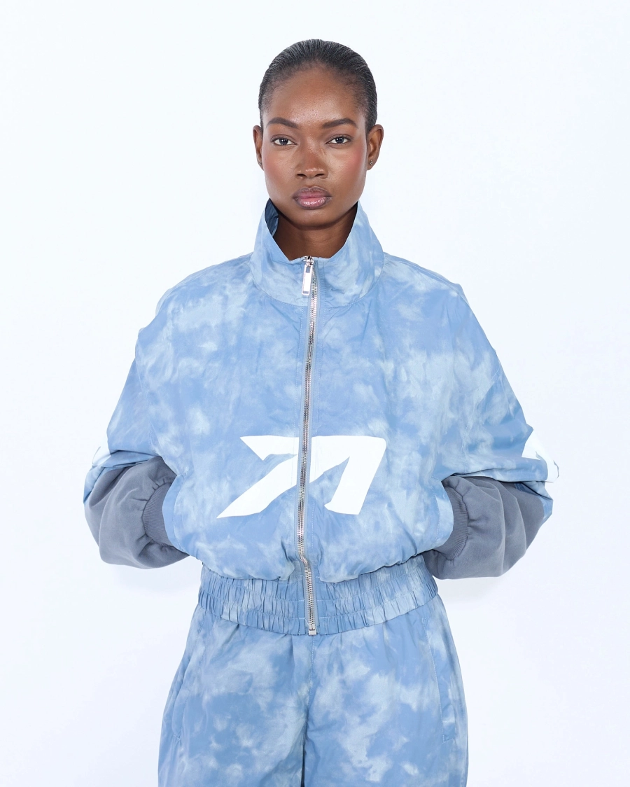 Олимпийка с логотипом-стрелкой