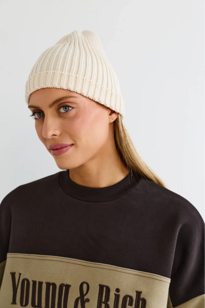 Шапка весенняя Erist store, цвет: белый НФ-00003229 купить онлайн