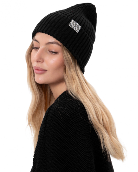 Шапка KNITTED Suborbia, цвет: classic black 04003 купить онлайн