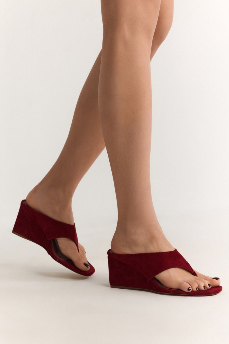 Босоножки из натуральной замши Lera Nena, цвет: красный LN.206.19231.320 купить онлайн