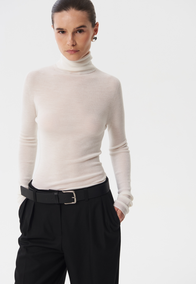 Водолазка "Мягкие объятия" CHUBA, цвет: молочный,  купить онлайн