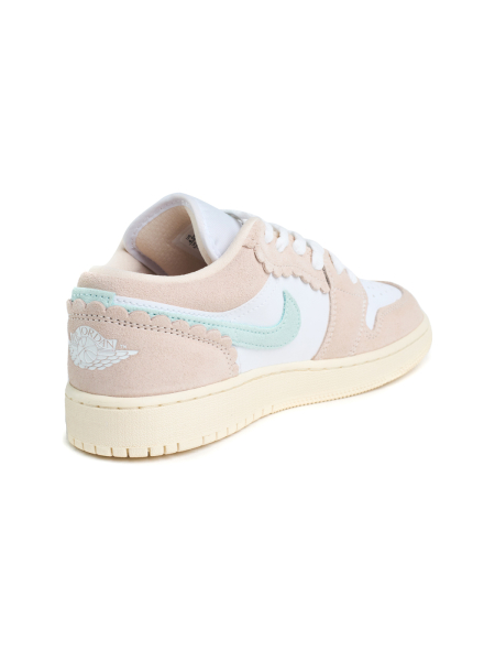 Кроссовки подростковые Jordan 1 Low "Scalloped Edge Guava Ice" GS NKDADDYS SNEAKERS, цвет: розовый DZ5356-800 купить онлайн