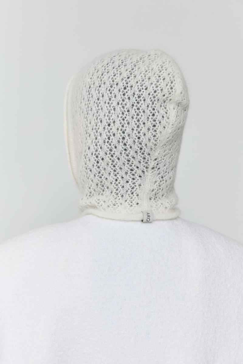 Капор ажурный AROUND, цвет: молочный 1411_09M01 купить онлайн